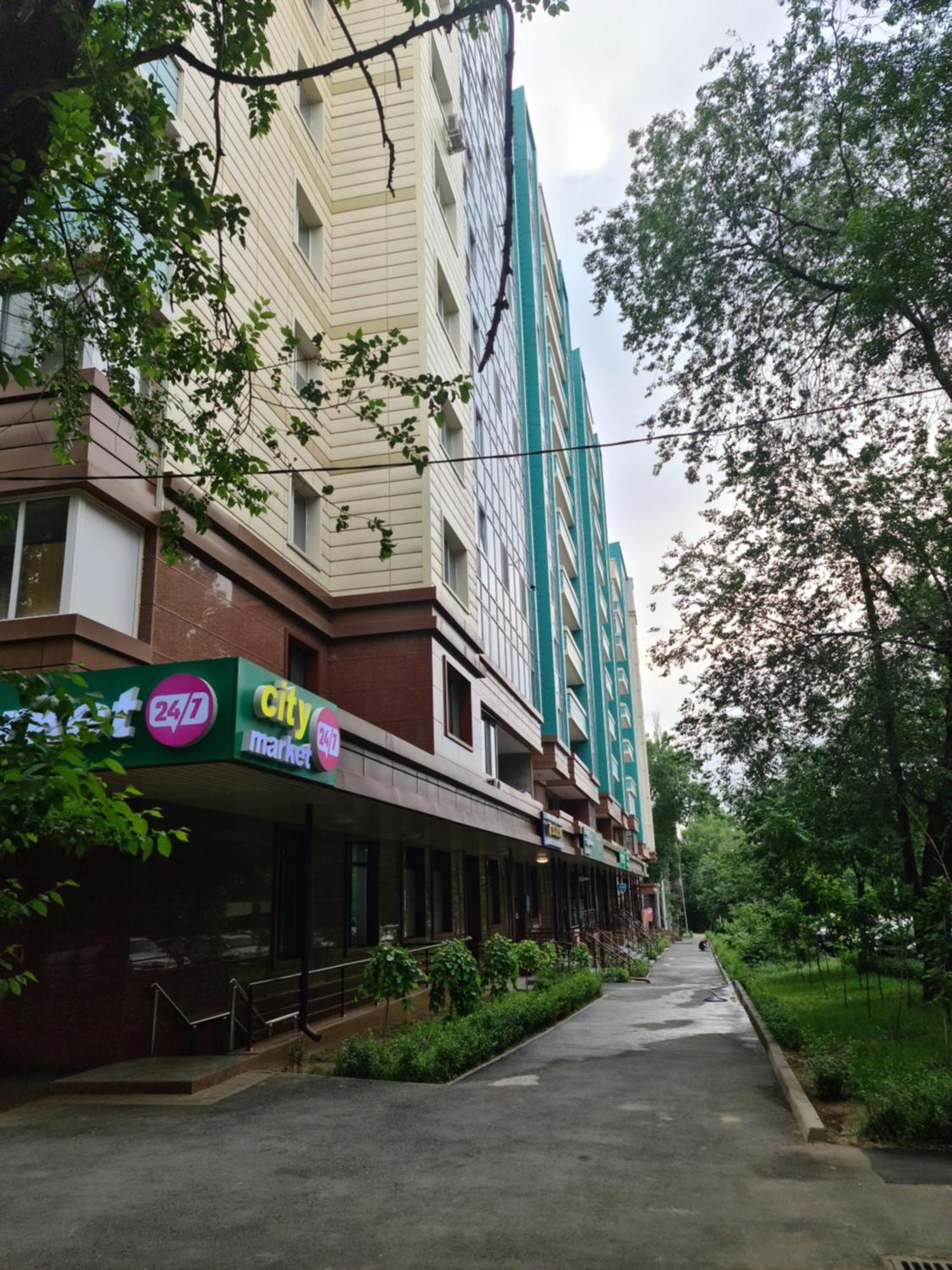 Новый Жк В Самом Центре Города Almaty Exterior photo