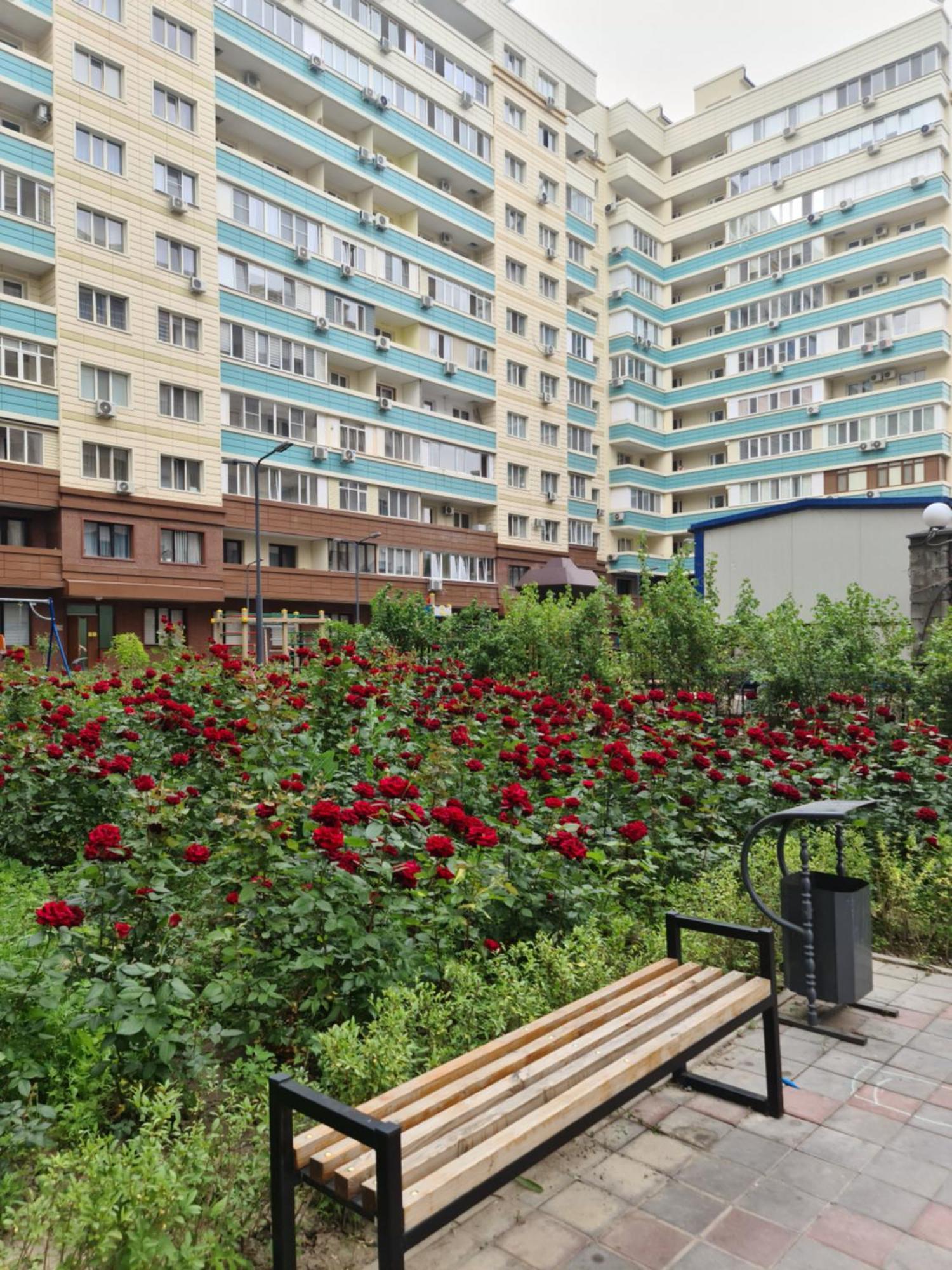 Новый Жк В Самом Центре Города Almaty Exterior photo